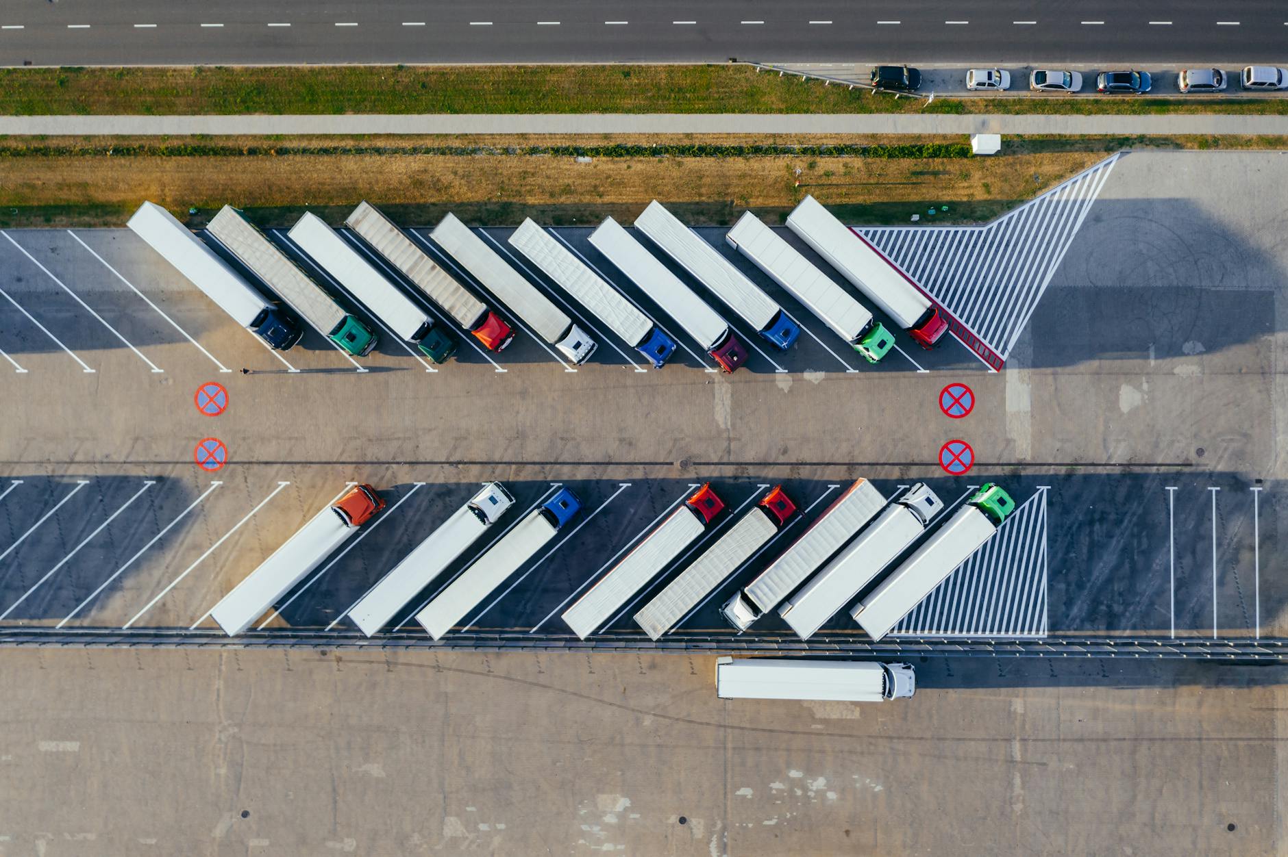 Unlocking Fleet Efficiency: The Rising Impact of Tire Technology in North American Logistics