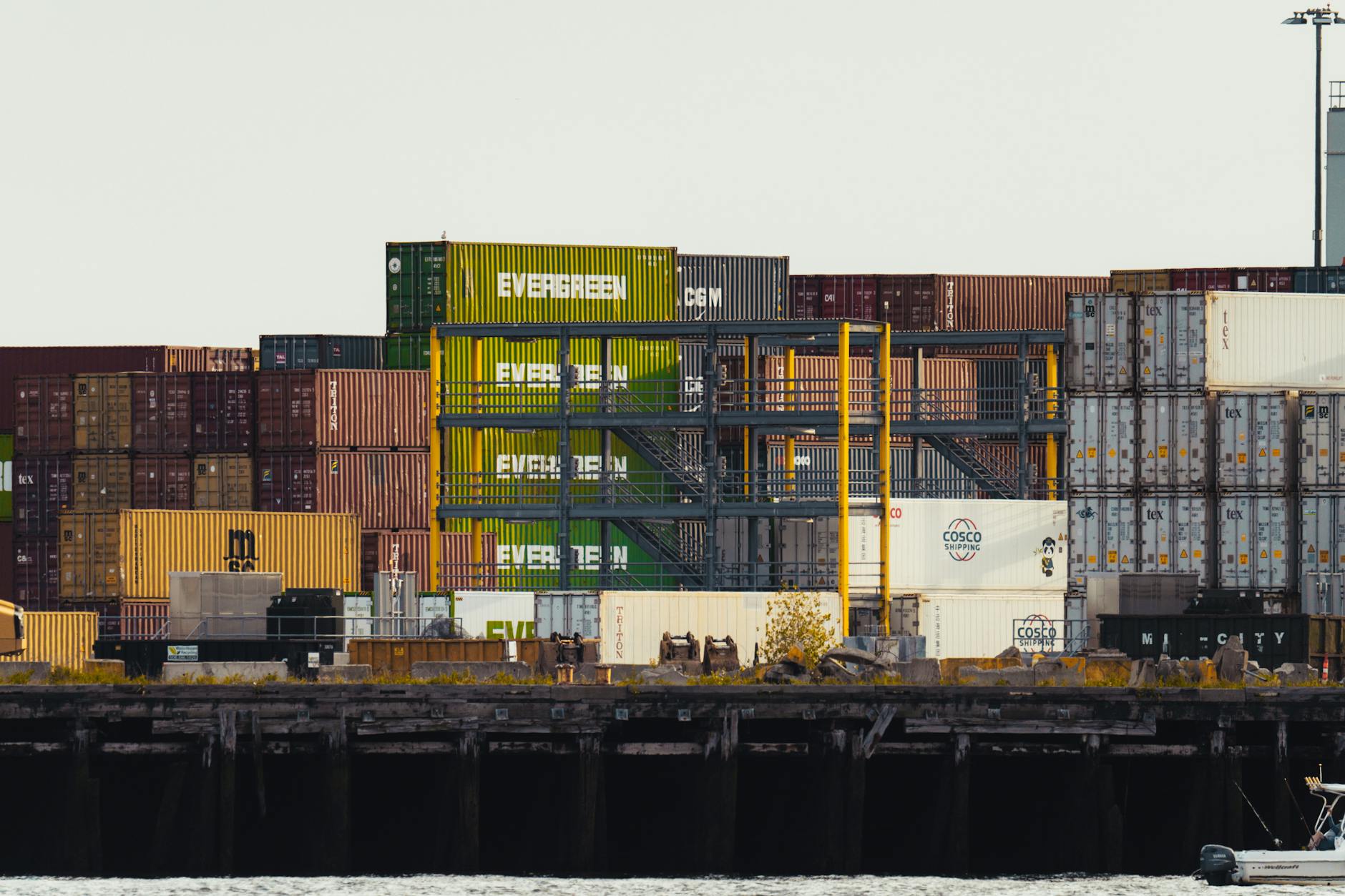 Why Trucking and Logistics Firms Are Doubling Down on U.S. Expansions