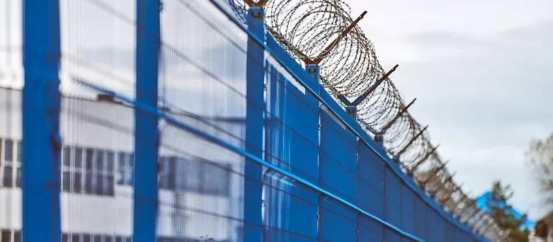 FORCED-LABOR-BARBED-WIRE