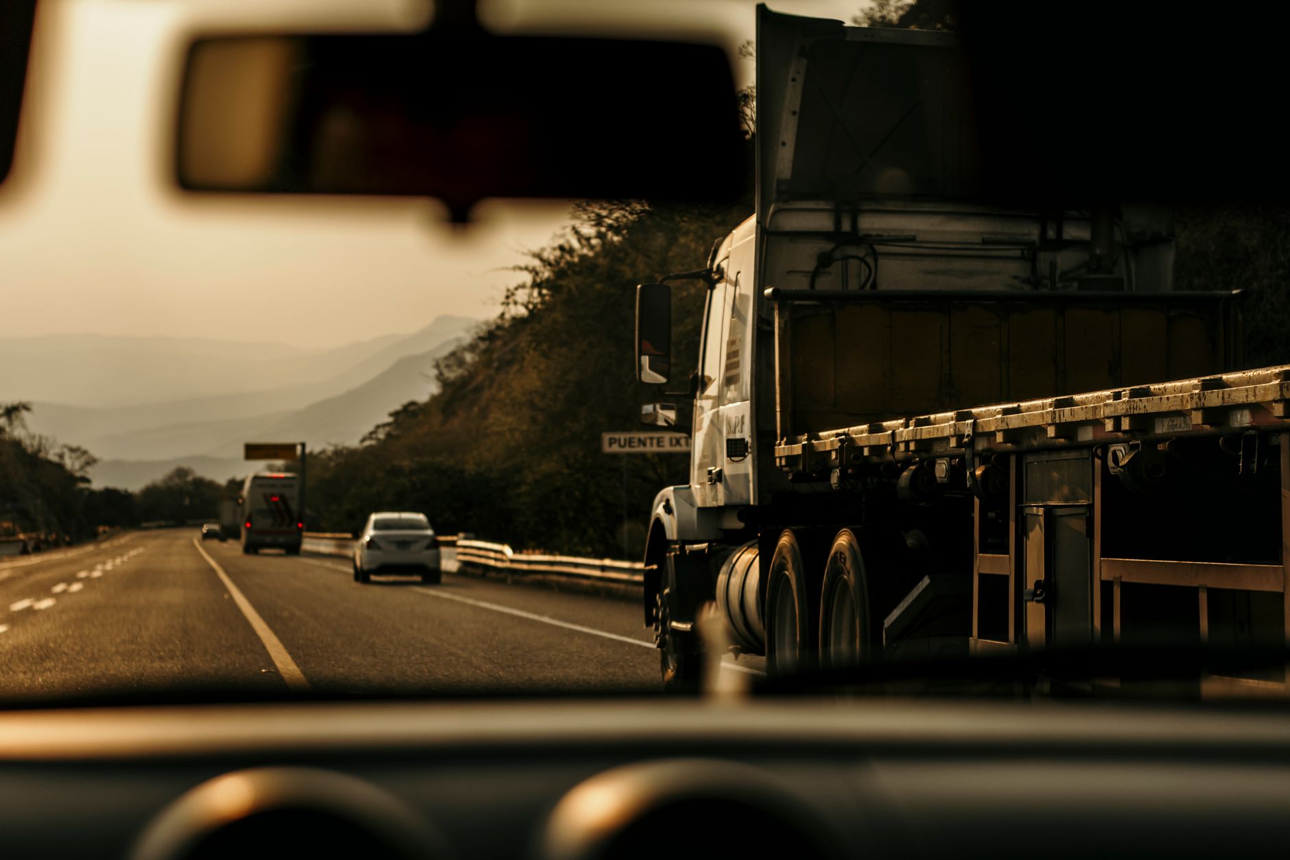 Crack Spread Decline Highlights Diverging Trends in Oil Markets and Its Impact on Logistics
